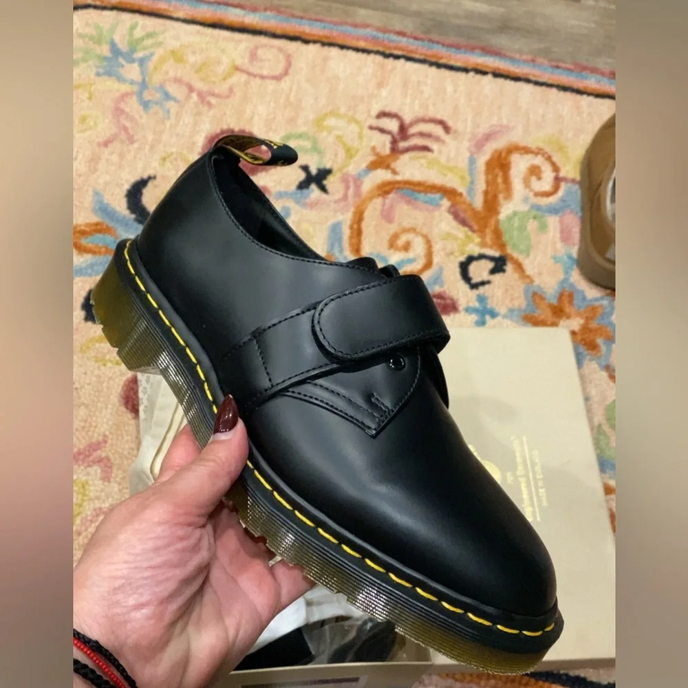 Dr.Martens Velcro Strap Shoe 8 - Picture 2 of 9